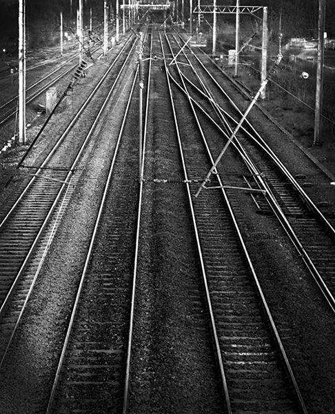 Train-Tracks-Mono.jpg